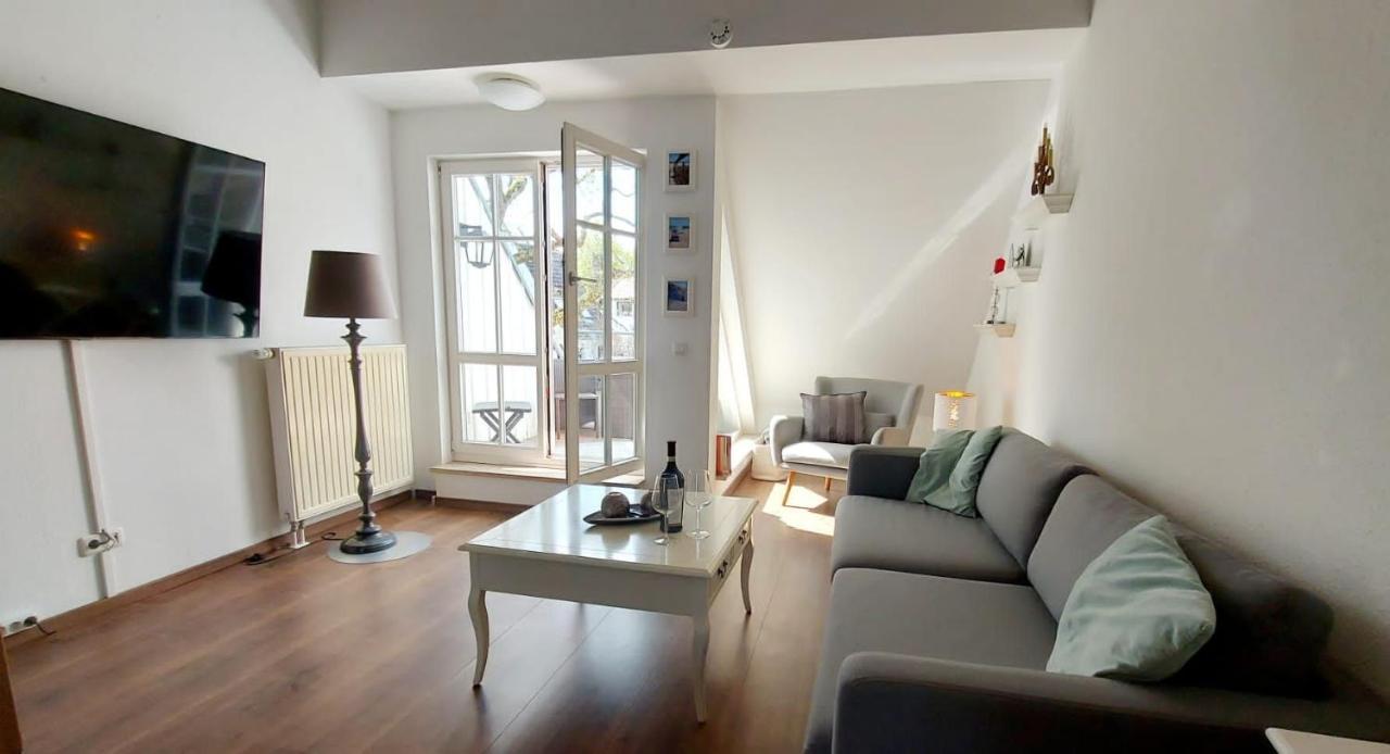 Hochwertige Ferienwohnung Direkt Am Wasser Mit Balkon Greifswald Dış mekan fotoğraf